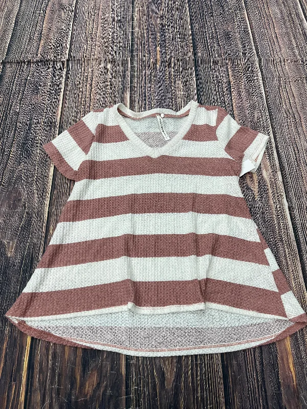 Top Short Sleeve Basic By Clothes Mentor In Purple, Size: S Organic