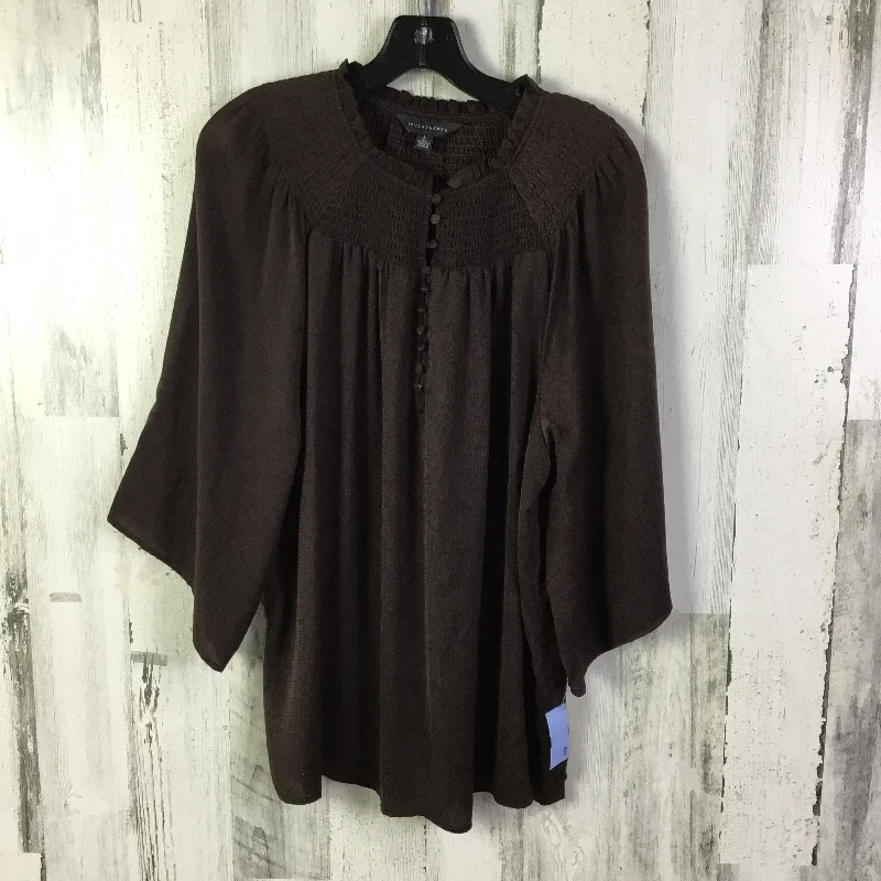 Top 3/4 Sleeve By Investments In Brown, Size: L Sporty Men's Athleisure 