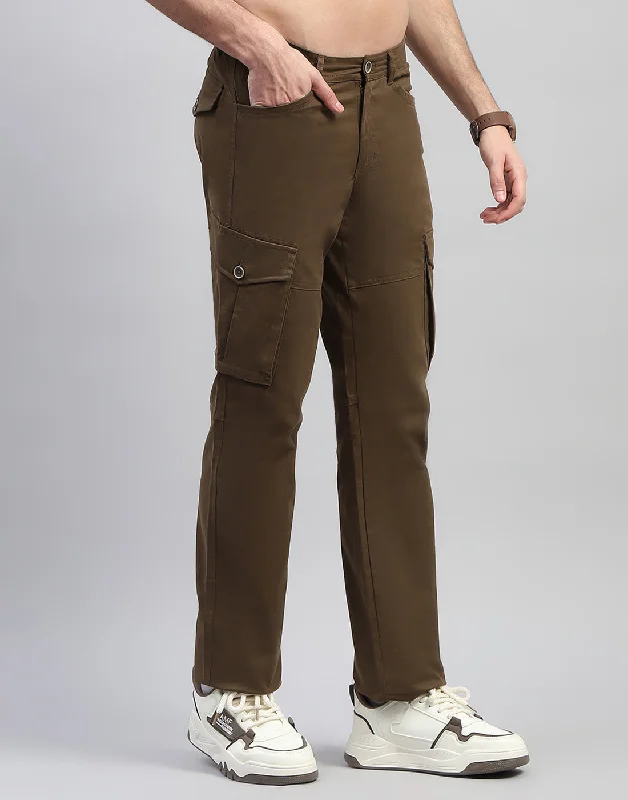 Men Brown Solid Regular Fit Cargo