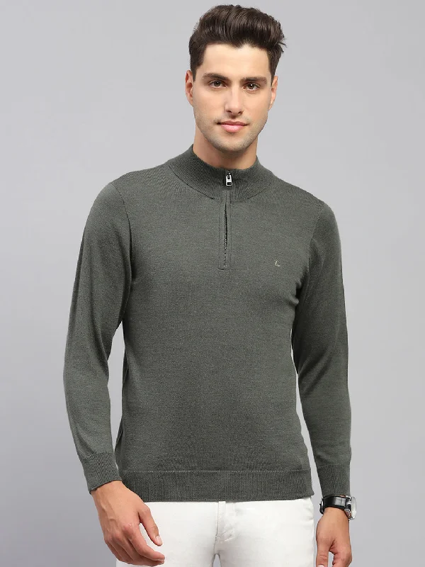 Men Olive Solid Mock Neck Full Sleeve Pullover